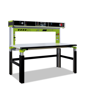 1_Cockpittisch_3HE_Alu_Bridge_green finale