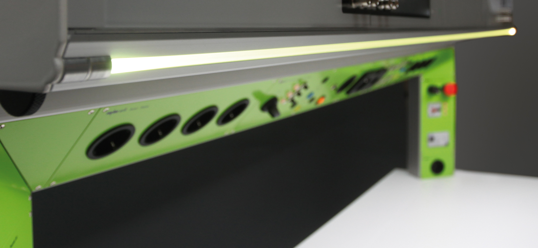 erfi-elneos-five-Beleuchtung